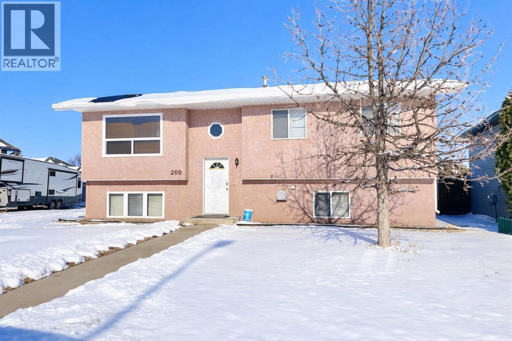 200 Upland Boulevard W, Brooks, Alberta  T1R 0R1 - Photo 1 - A2289893