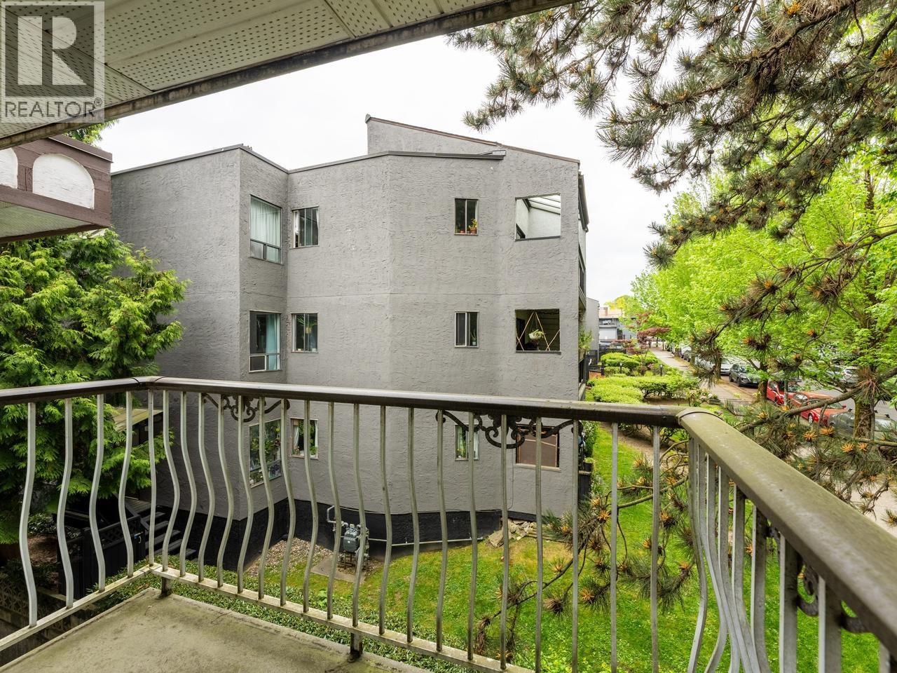 305 1611 E 3rd Street, Vancouver, British Columbia  V5N 1H1 - Photo 17 - R3121923