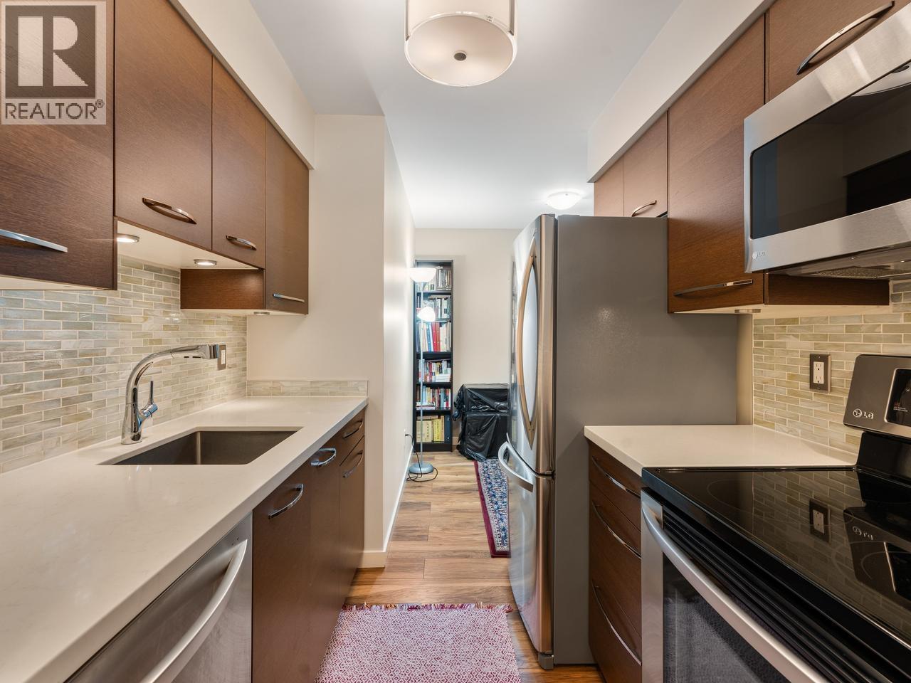 305 1611 E 3rd Street, Vancouver, British Columbia  V5N 1H1 - Photo 8 - R3121923