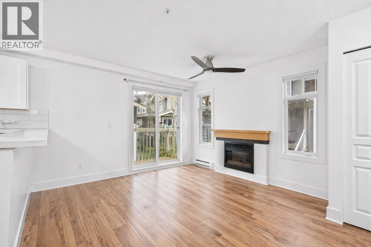 30 7428 Southwynde Avenue, Burnaby, British Columbia  V3N 0A1 - Photo 4 - R3122007
