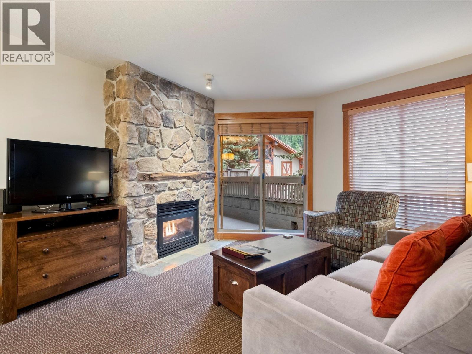 215c 2036 London Lane, Whistler, British Columbia  V8E 0N7 - Photo 2 - R3122040