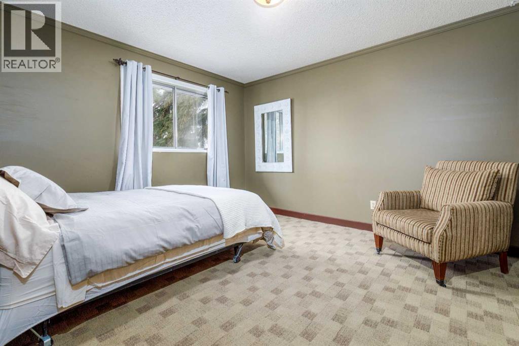 27 Wallace Close, Red Deer, Alberta  T4N 5L8 - Photo 25 - A2305665