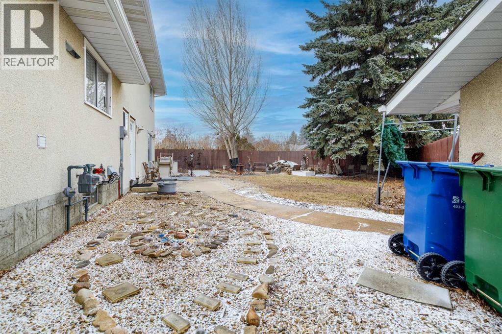 27 Wallace Close, Red Deer, Alberta  T4N 5L8 - Photo 33 - A2305665