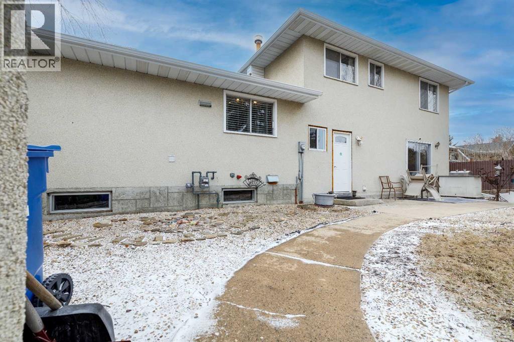 27 Wallace Close, Red Deer, Alberta  T4N 5L8 - Photo 35 - A2305665