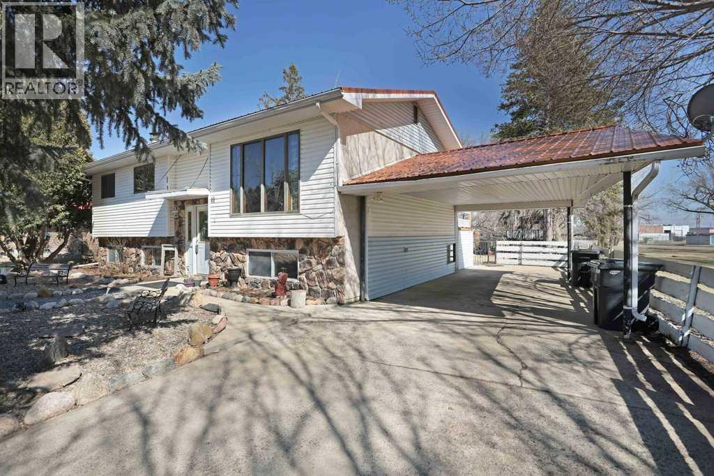 40 Charlesworth Crescent E, Brooks, Alberta  T1R 0H3 - Photo 3 - A2300054