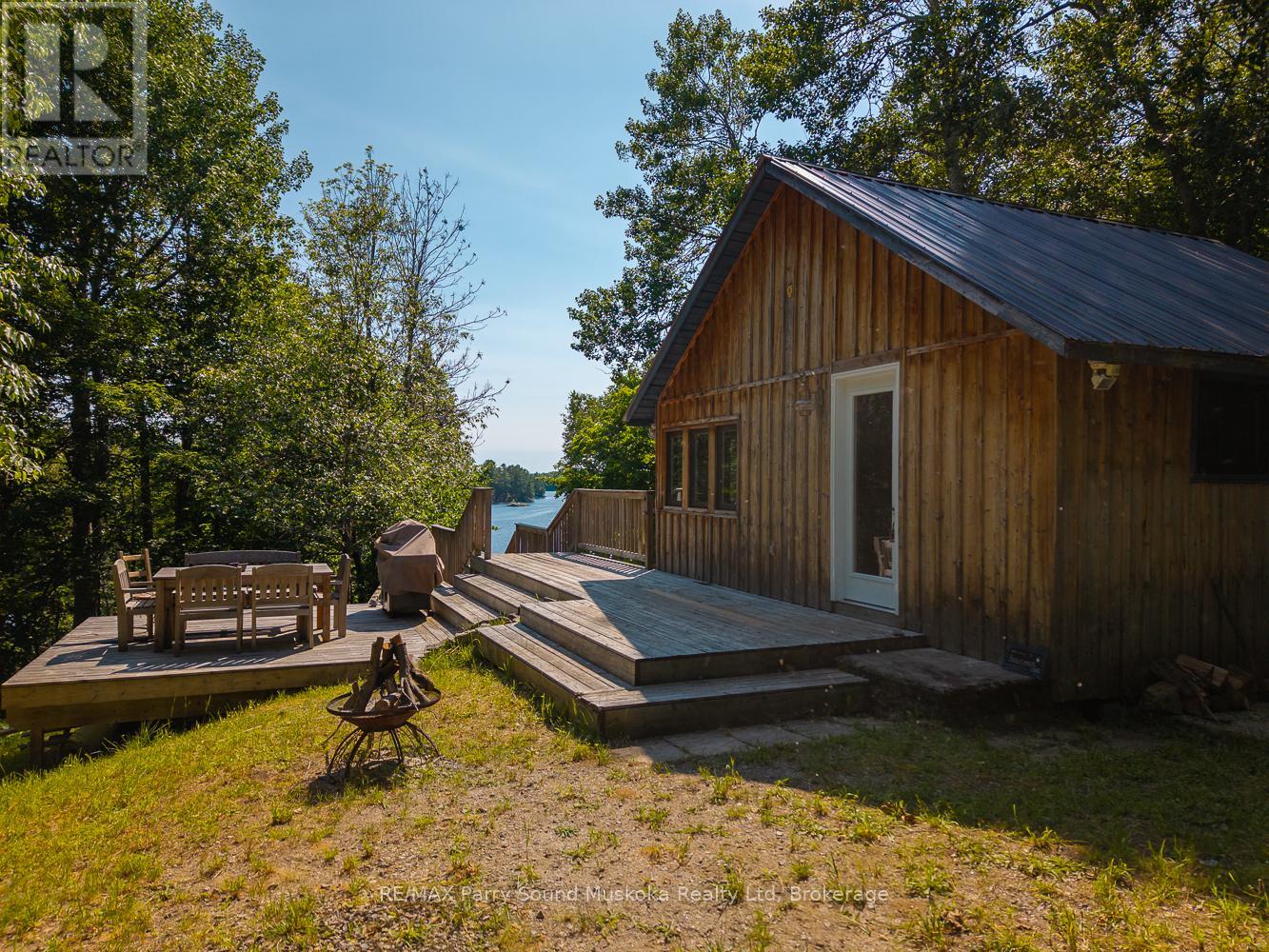 274 CHUR LEE ROAD, Whitestone, Ontario