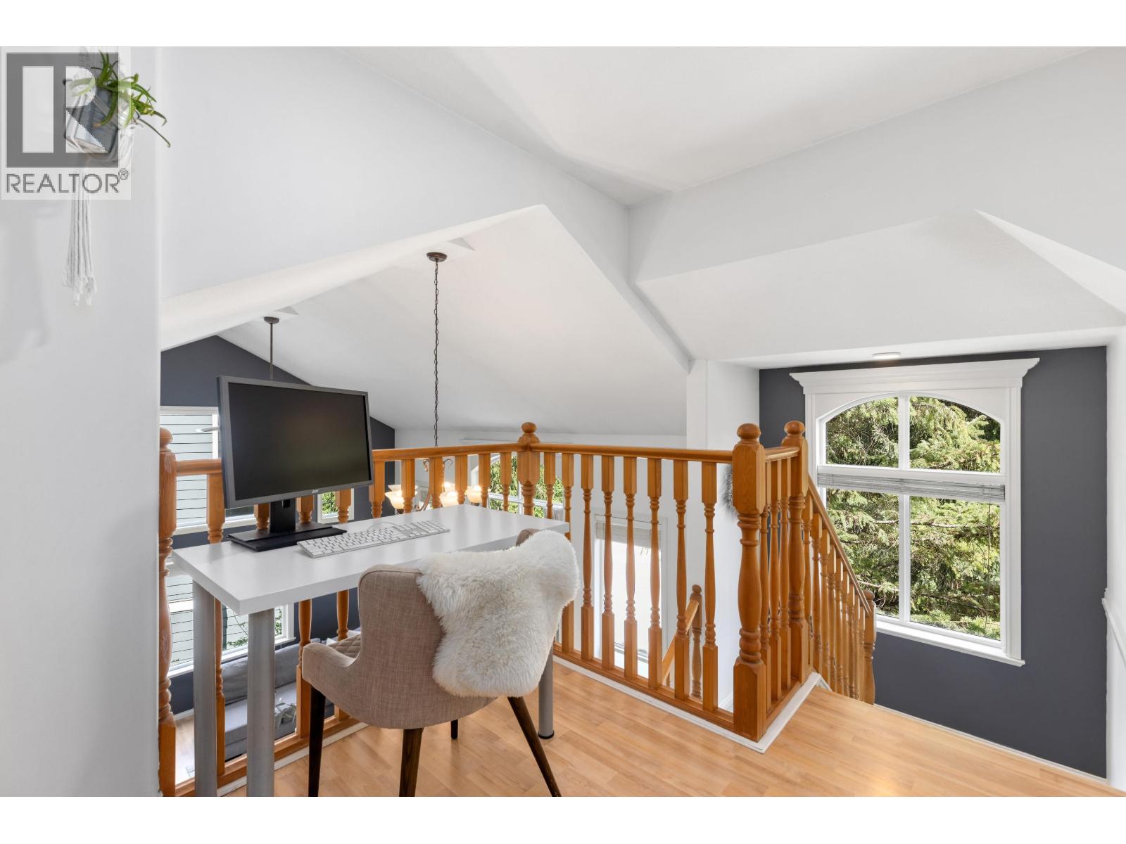 7463 Beechwood Street, Pemberton, British Columbia  V0N 2L1 - Photo 15 - R3122030