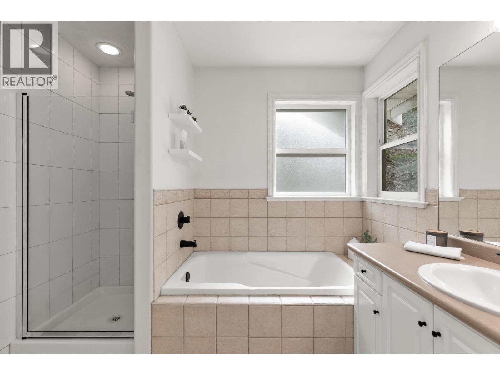 7463 Beechwood Street, Pemberton, British Columbia  V0N 2L1 - Photo 20 - R3122030