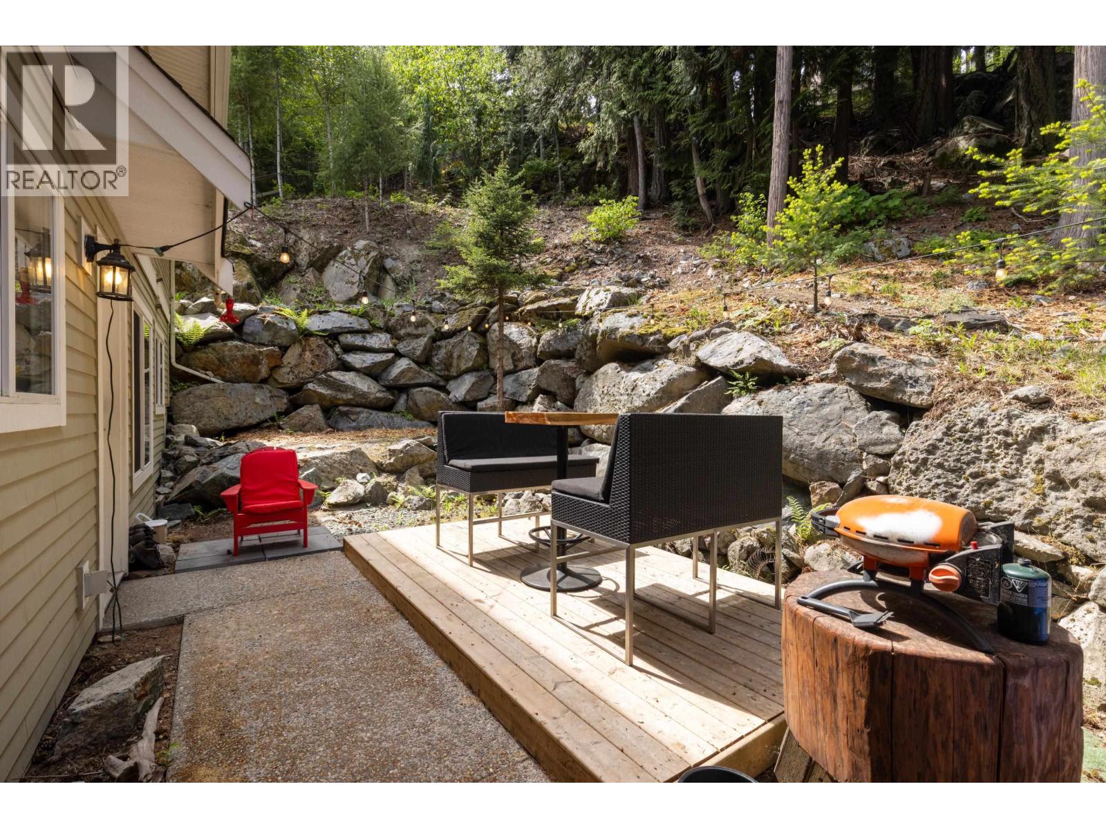 7463 Beechwood Street, Pemberton, British Columbia  V0N 2L1 - Photo 34 - R3122030