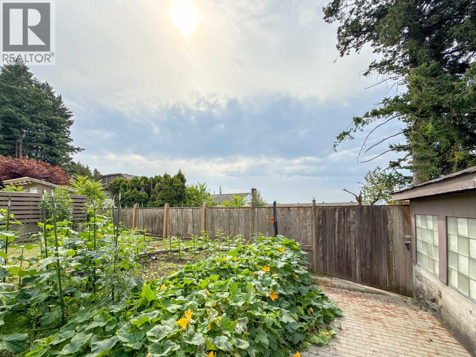 652 Shaw Avenue, Coquitlam, British Columbia  V3K 2R6 - Photo 30 - R3122041