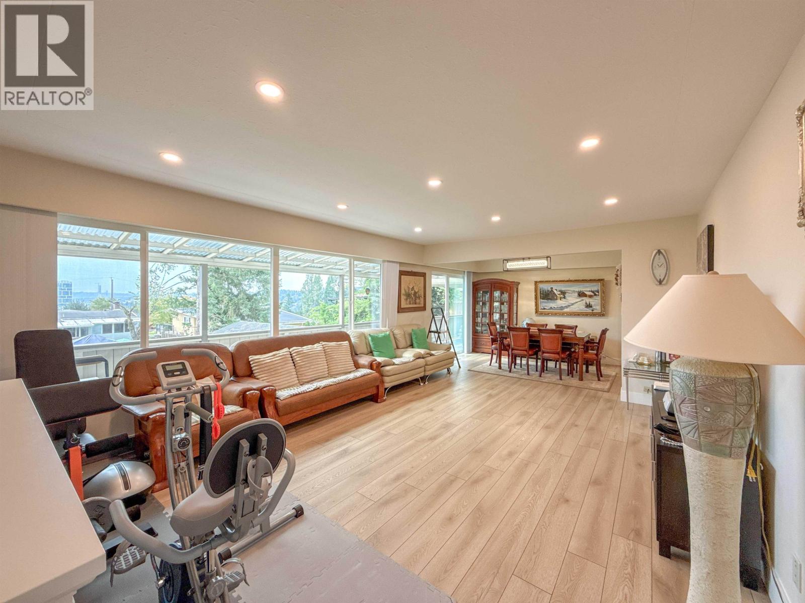 652 Shaw Avenue, Coquitlam, British Columbia  V3K 2R6 - Photo 4 - R3122041