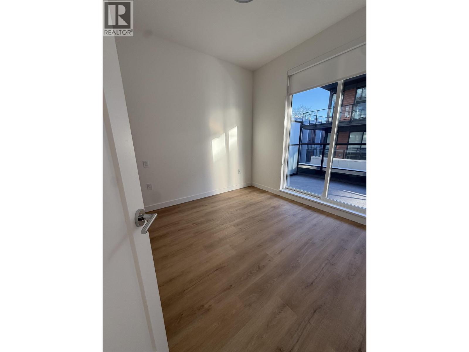 309 600 Rochester Avenue, Coquitlam, British Columbia  V3K 2V5 - Photo 3 - R3122014