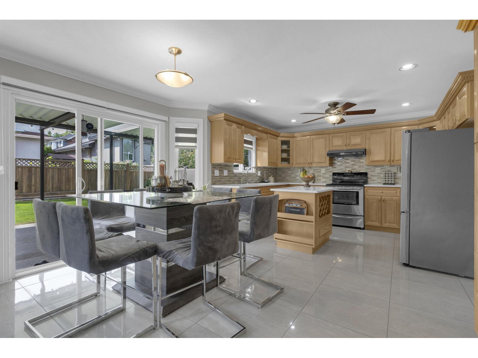 8733 162a Street, Surrey, British Columbia  V4N 1B7 - Photo 8 - R3121598