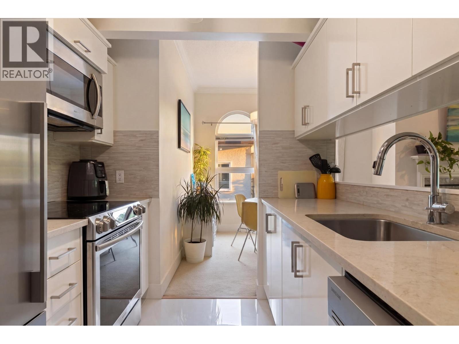 307 2256 W 7th Avenue, Vancouver, British Columbia  V6K 1Y2 - Photo 12 - R3121825