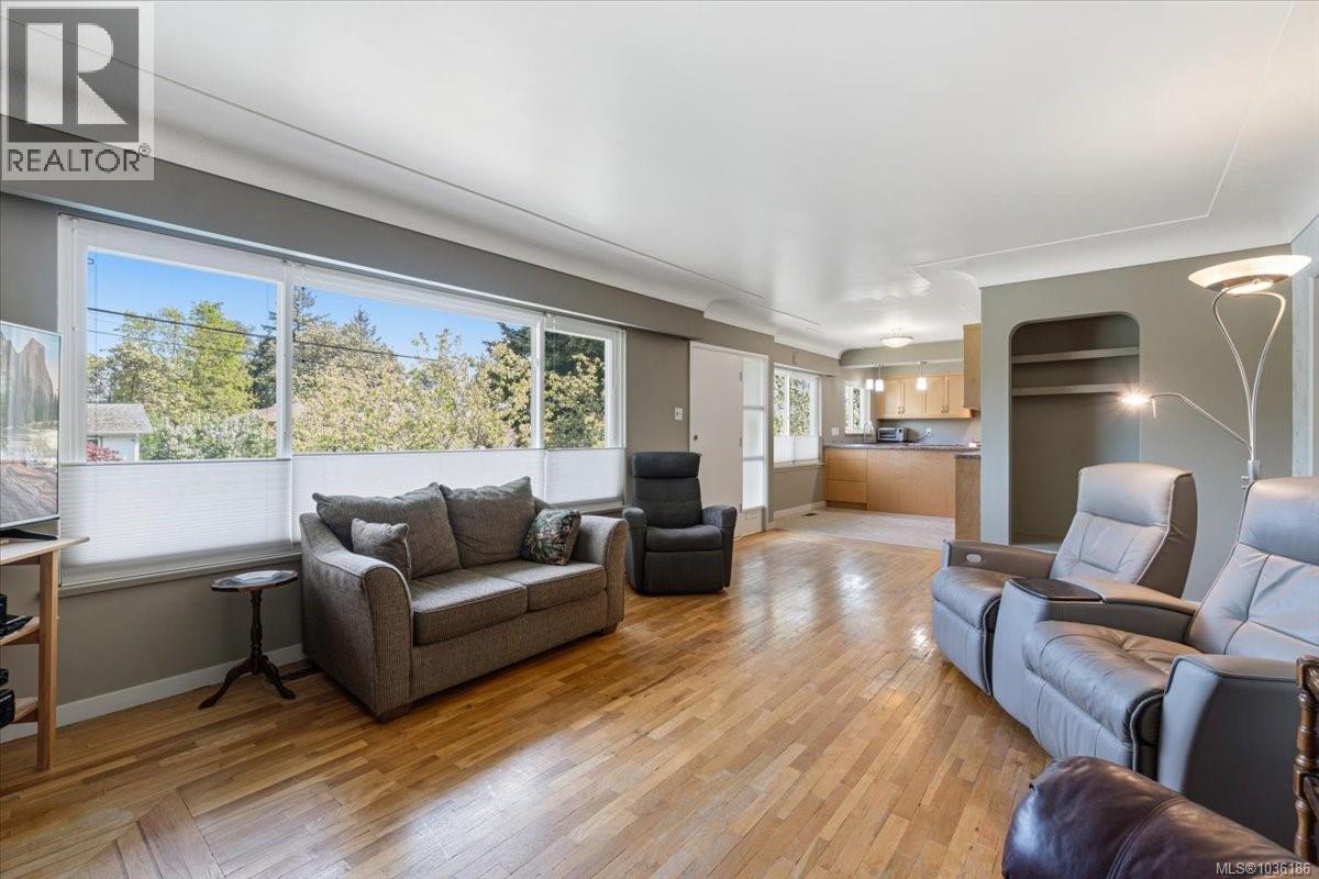 1370 Graham Cres, Nanaimo, British Columbia  V9S 2E3 - Photo 11 - 1036186