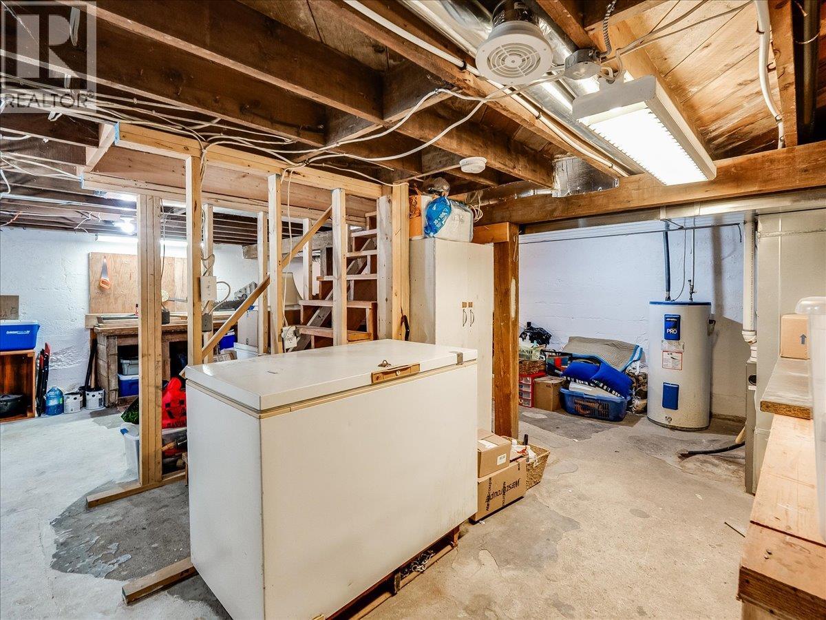 1767 Second Avenue, Trail, British Columbia  V1R 1M6 - Photo 36 - 10380105