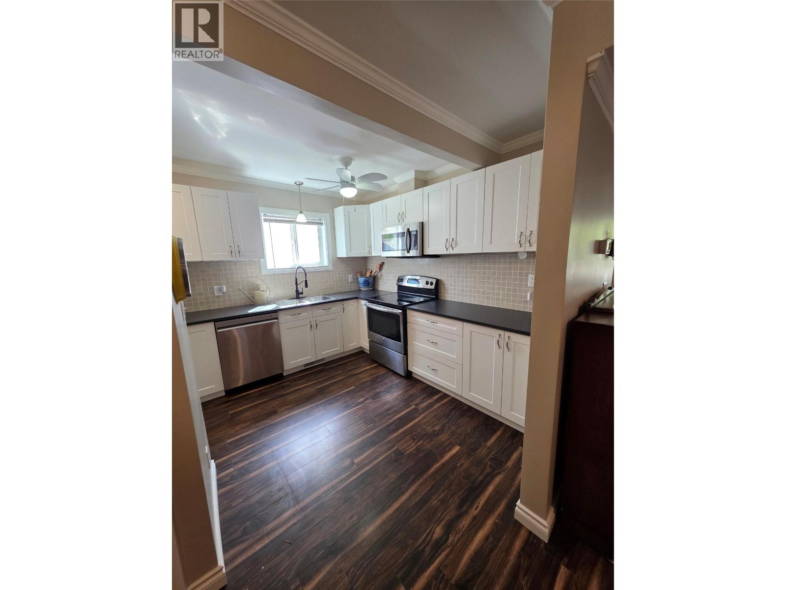 1767 Second Avenue, Trail, British Columbia  V1R 1M6 - Photo 11 - 10380105