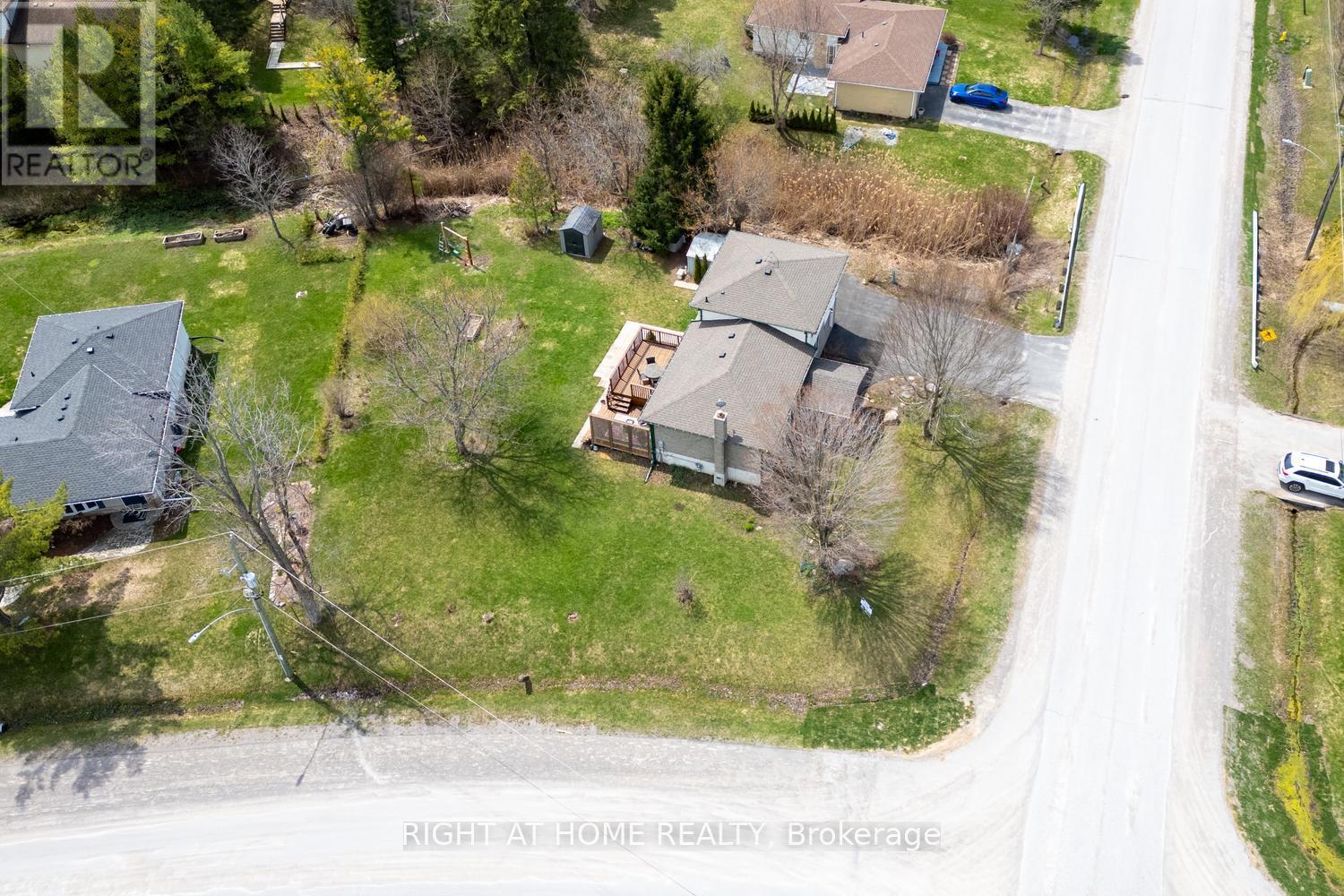 17 Crestview Avenue, Scugog, Ontario  L0B 1B0 - Photo 9 - E13040252
