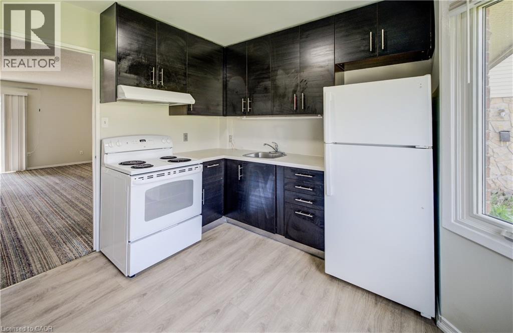 160 Jansen Avenue Unit# 32, Kitchener, Ontario N2A 2L7 - Photo 13 - 40829041