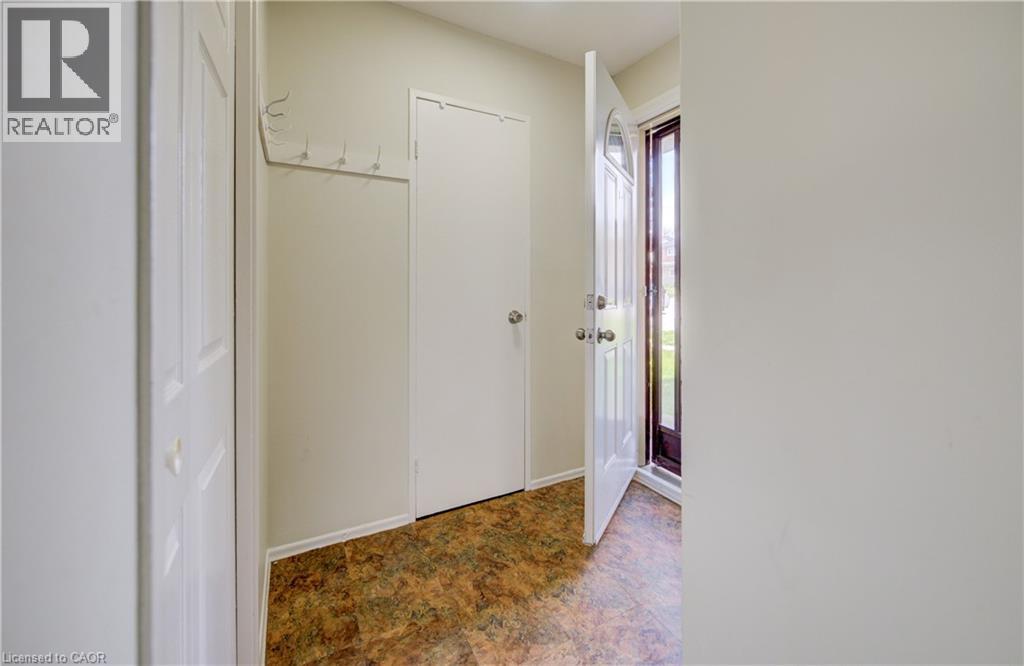 160 Jansen Avenue Unit# 32, Kitchener, Ontario N2A 2L7 - Photo 5 - 40829041