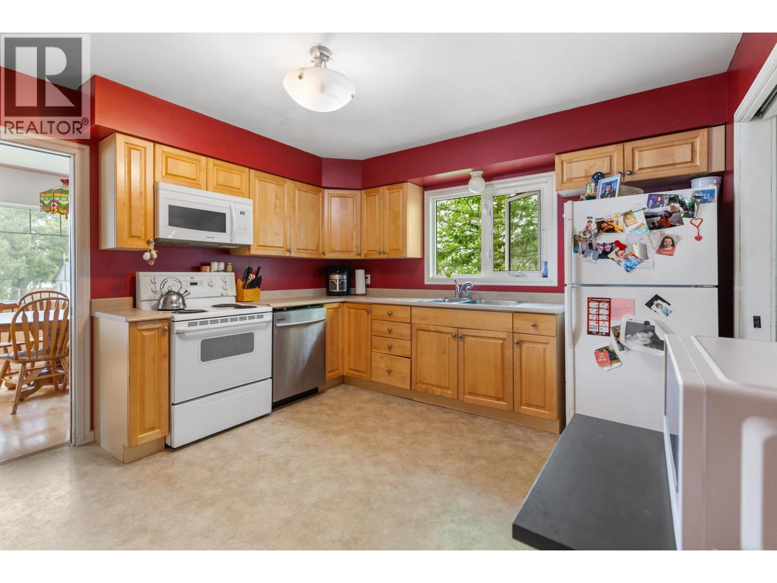 1027 Carney Street, Prince George, British Columbia  V2M 2L1 - Photo 6 - R3121905