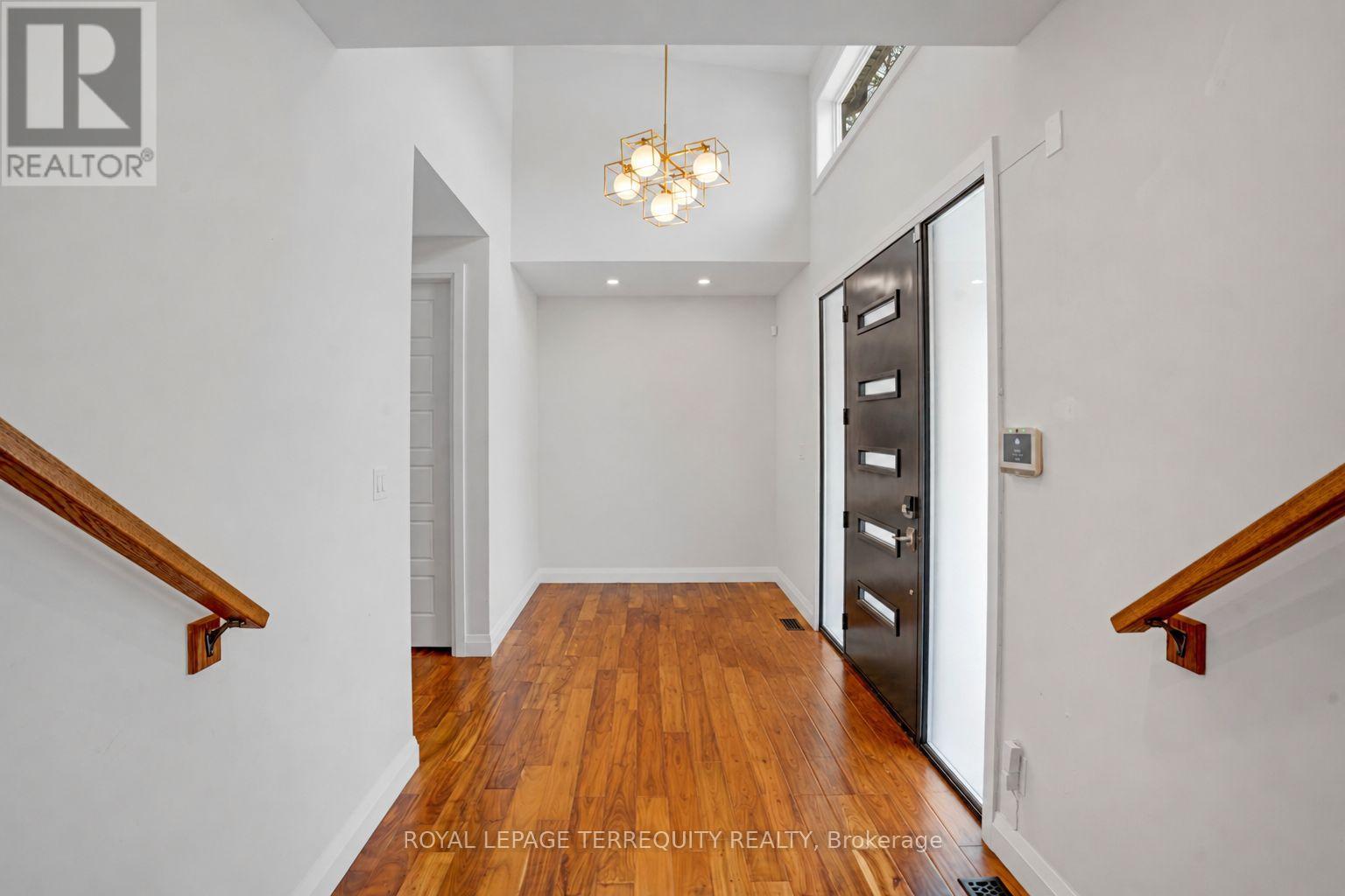 716 North Shore Boulevard E, Burlington, Ontario  L7T 1X6 - Photo 25 - W13112338