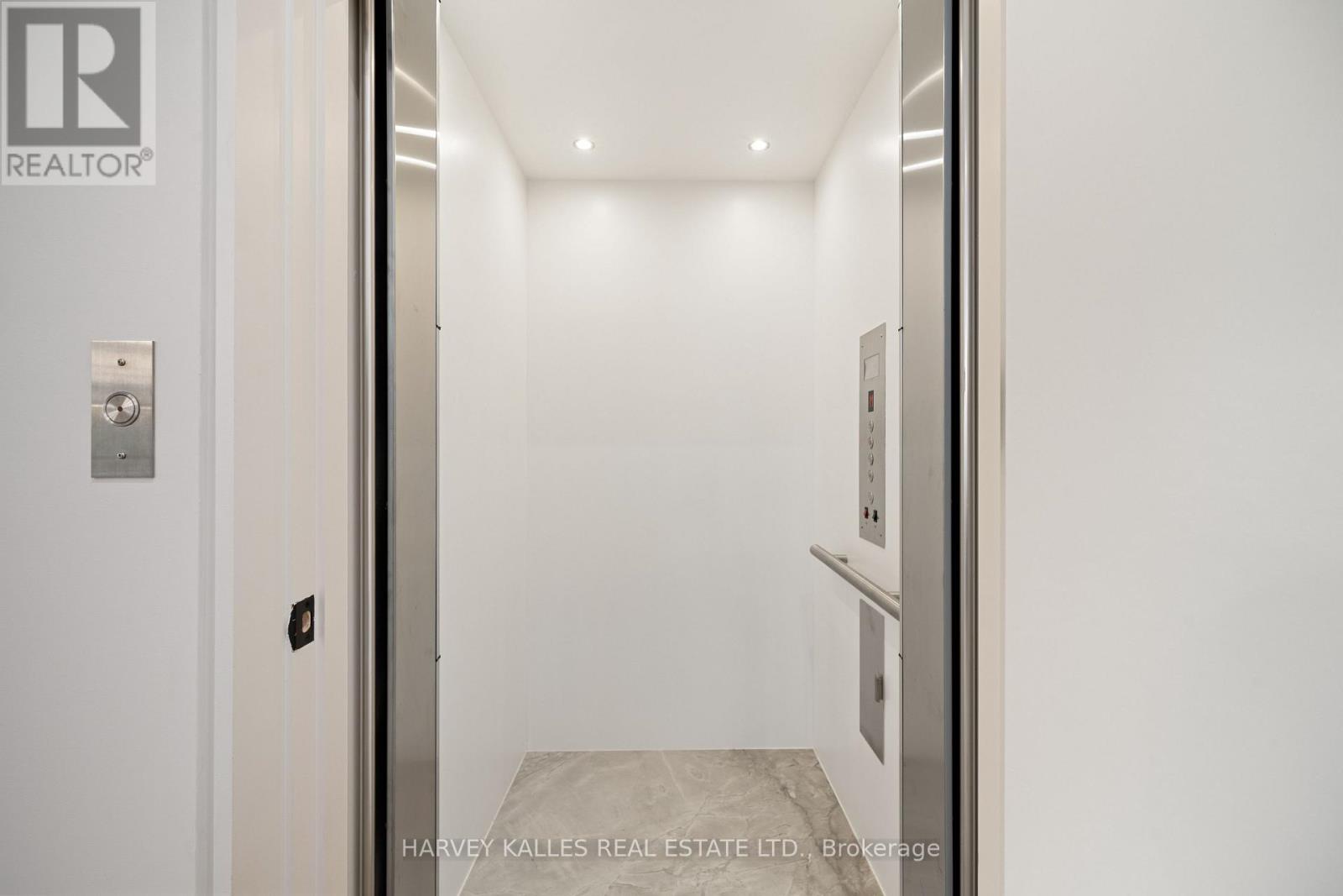 52 Elmsthorpe Avenue, Toronto, Ontario  M5P 2L7 - Photo 20 - C13112872