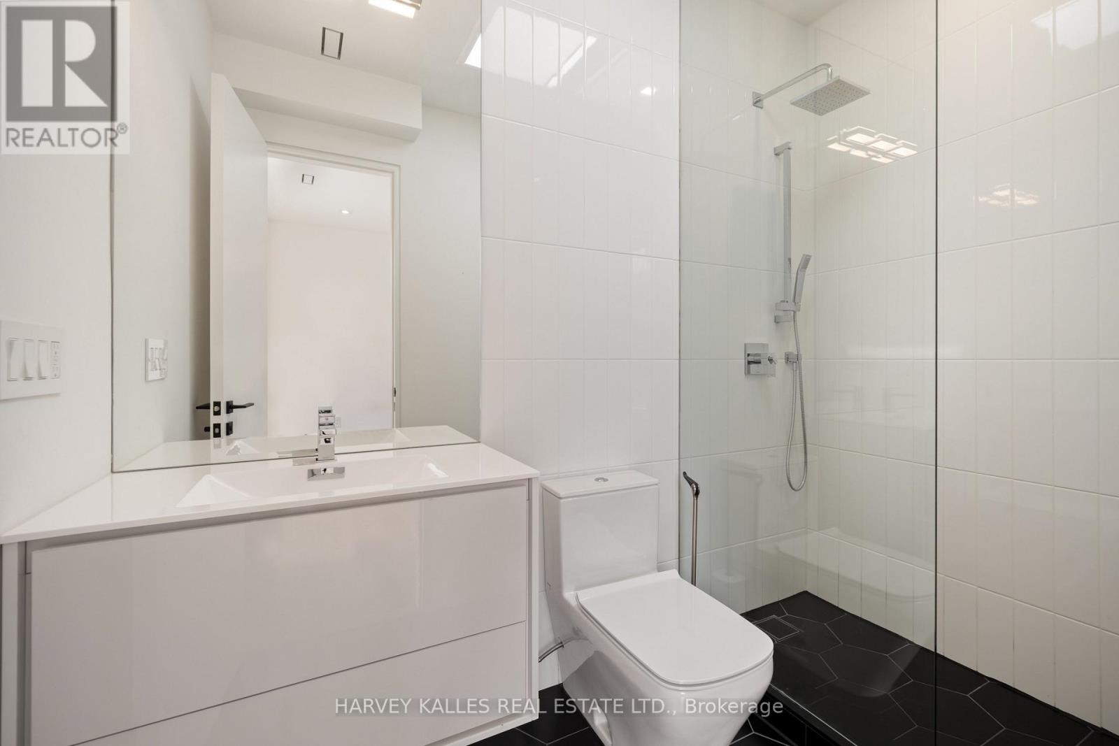 52 Elmsthorpe Avenue, Toronto, Ontario  M5P 2L7 - Photo 28 - C13112872