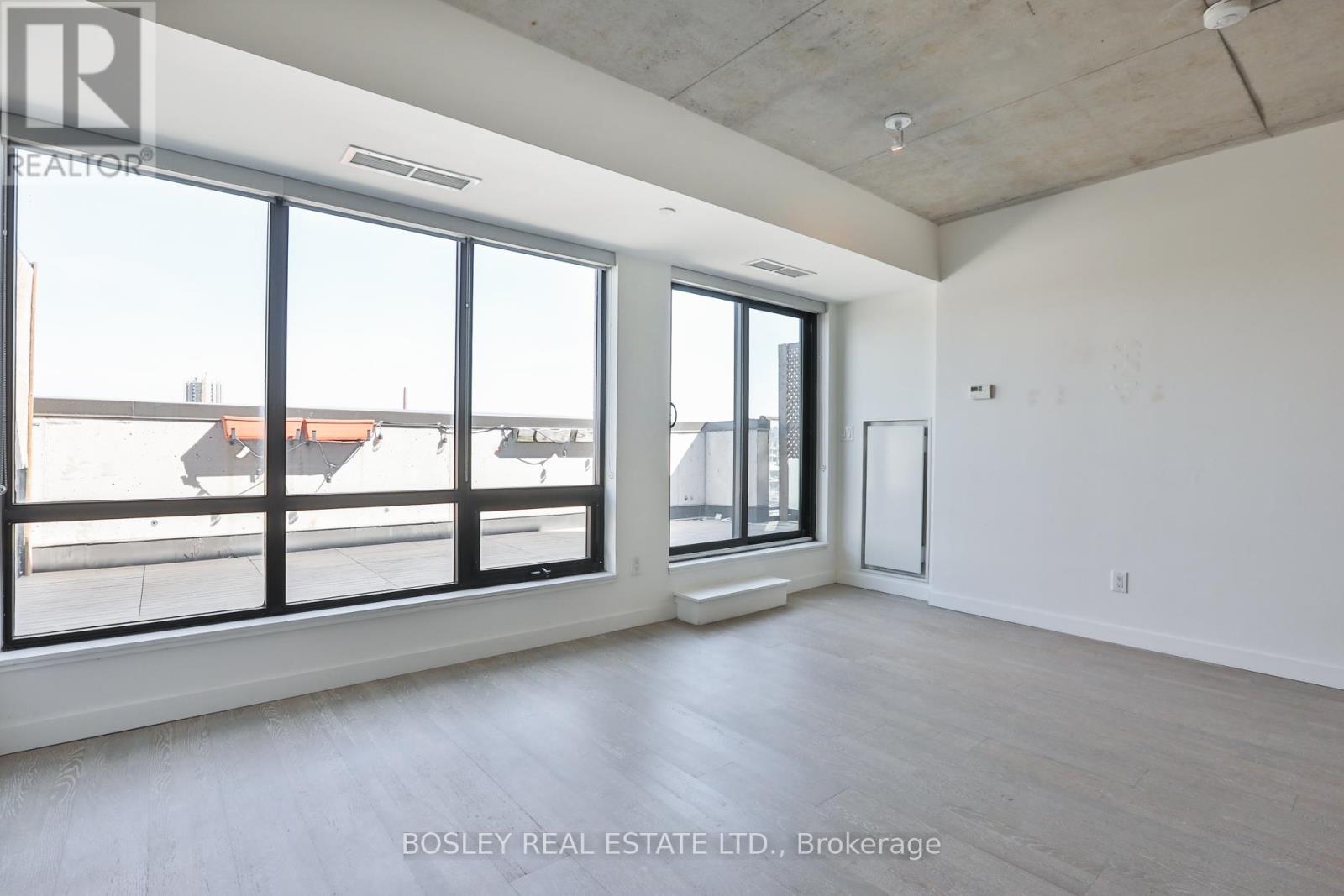 Ph 714 - 246 Logan Avenue, Toronto, Ontario  M4M 0E9 - Photo 10 - E13112902