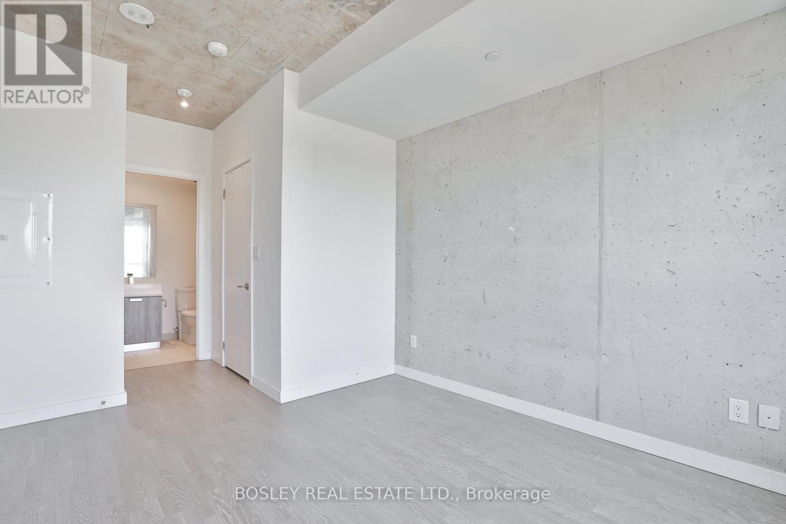 Ph 714 - 246 Logan Avenue, Toronto, Ontario  M4M 0E9 - Photo 16 - E13112902