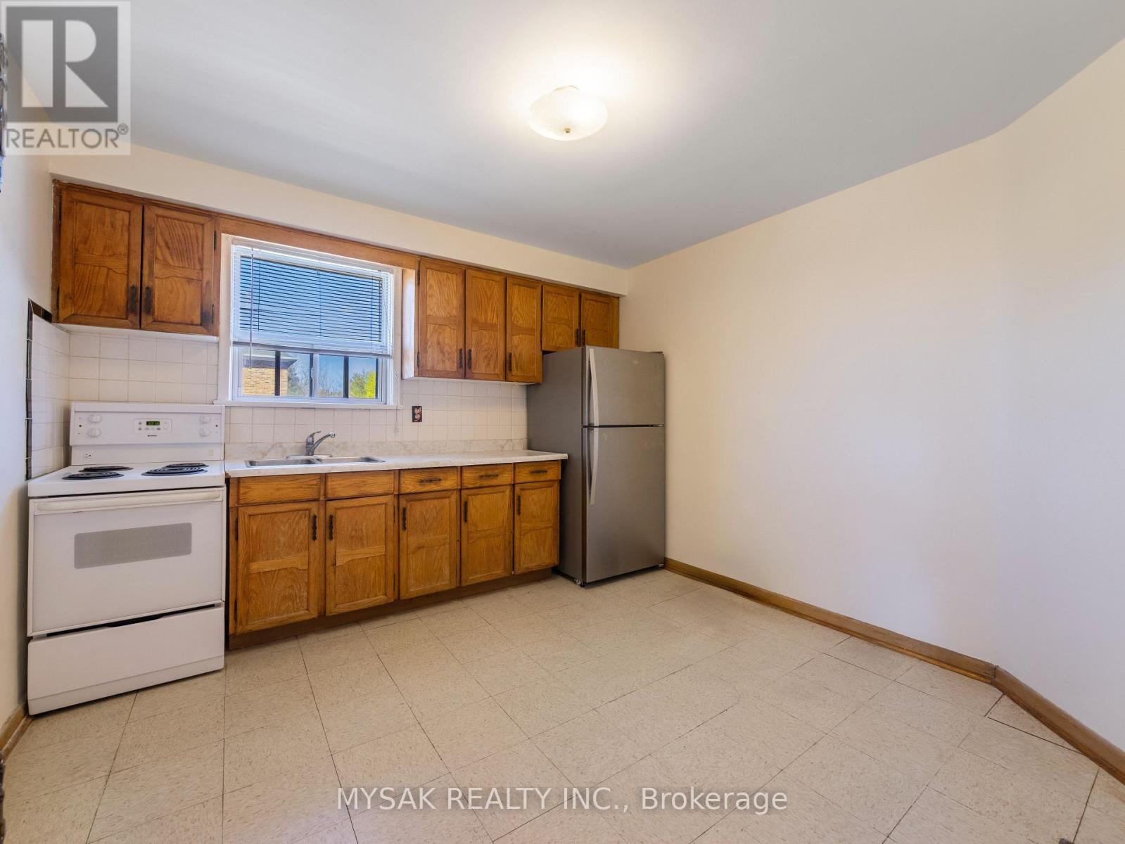 150 Park Street, Toronto, Ontario  M1N 2P6 - Photo 8 - E13112978