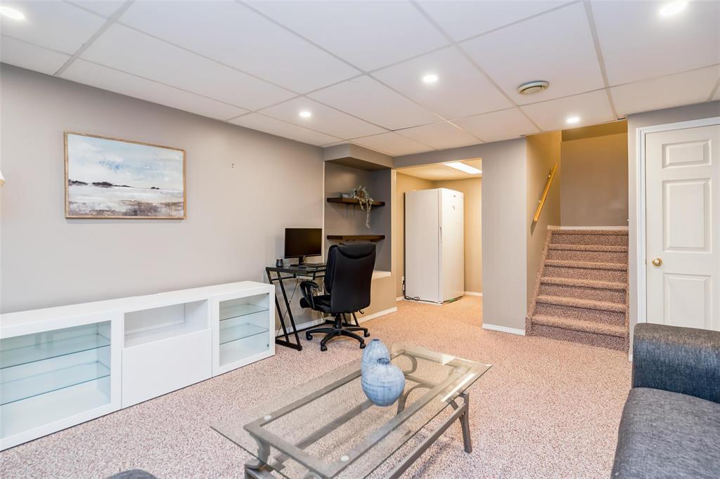 68 High Lake Bay, Winnipeg, Manitoba R3T 5T2 - Photo 33 - 202610107