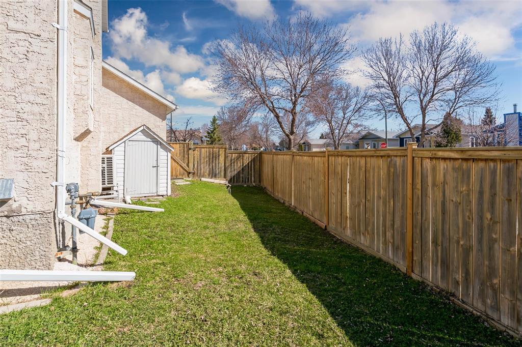 68 High Lake Bay, Winnipeg, Manitoba R3T 5T2 - Photo 40 - 202610107