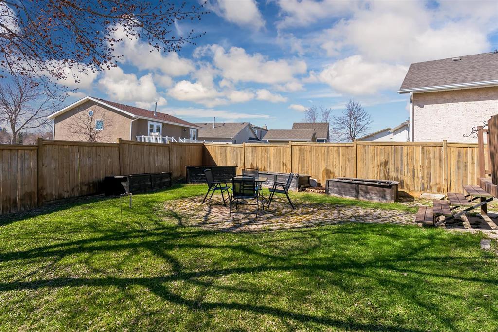 68 High Lake Bay, Winnipeg, Manitoba R3T 5T2 - Photo 41 - 202610107