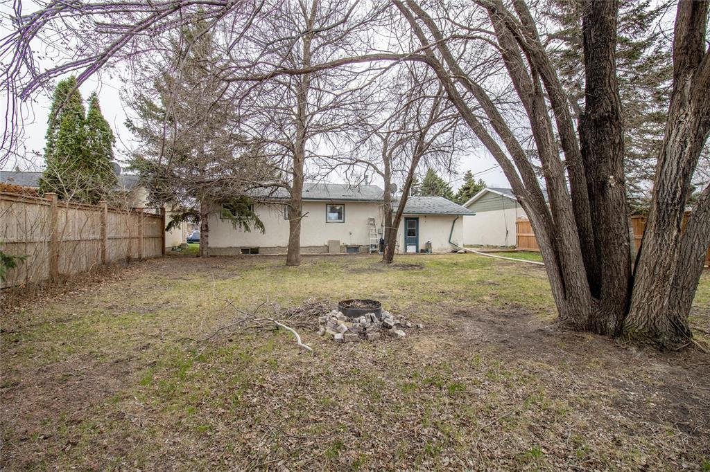 98 Poplar Crescent, Steinbach, Manitoba  R5G 0H4 - Photo 18 - 202610143