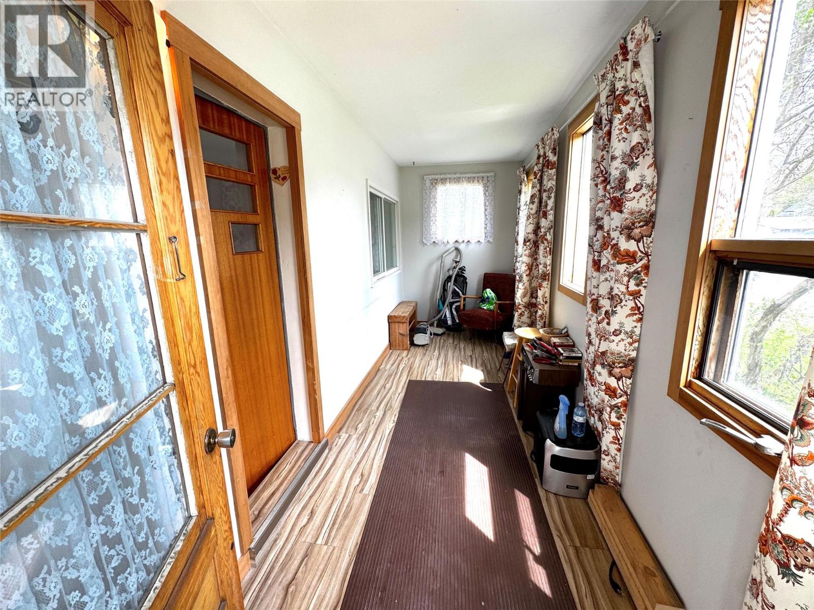 621 9th Avenue, Fernie, British Columbia V0B 1M0 - Photo 14 - 10386266