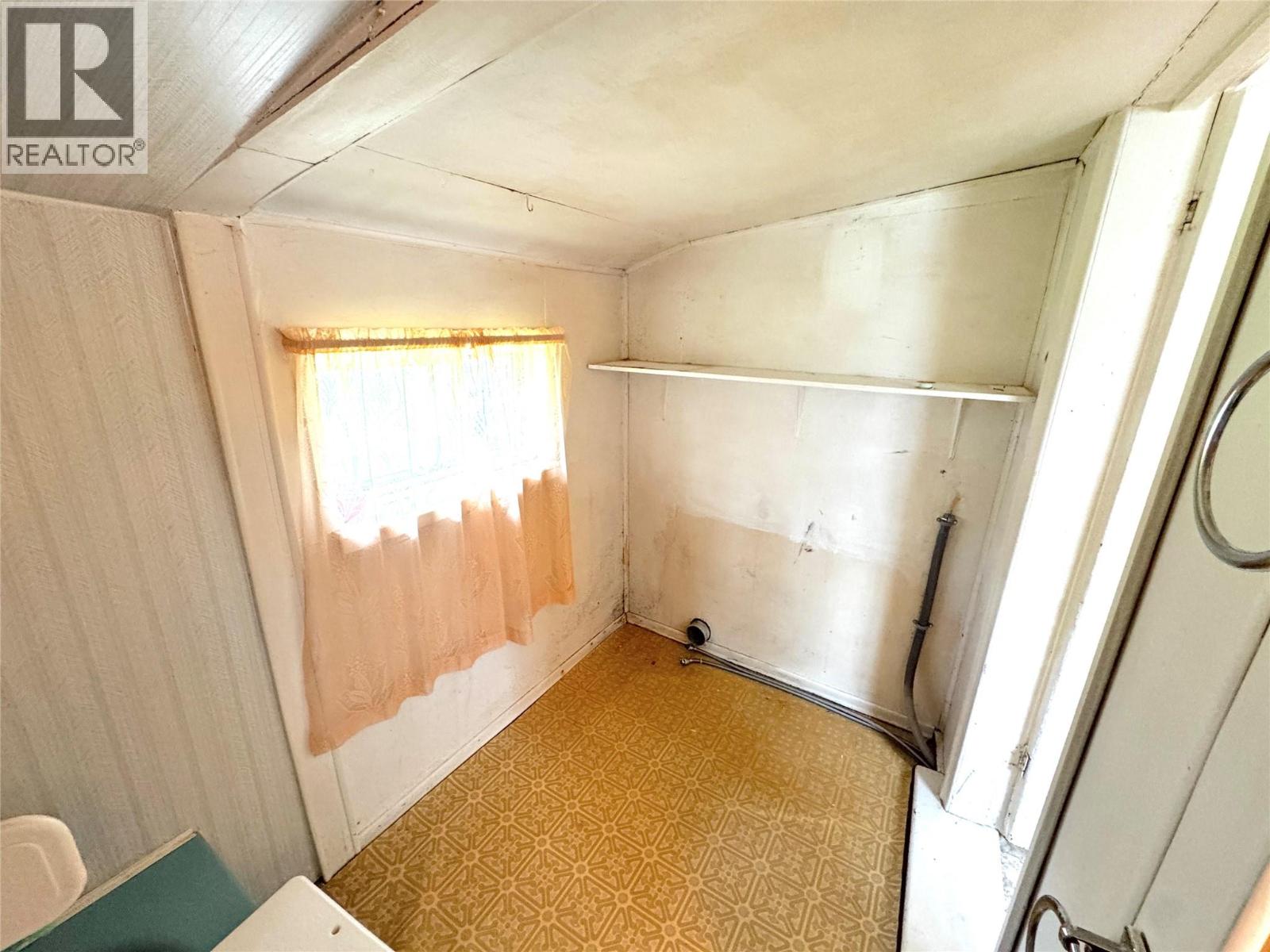 621 9th Avenue, Fernie, British Columbia V0B 1M0 - Photo 13 - 10386266