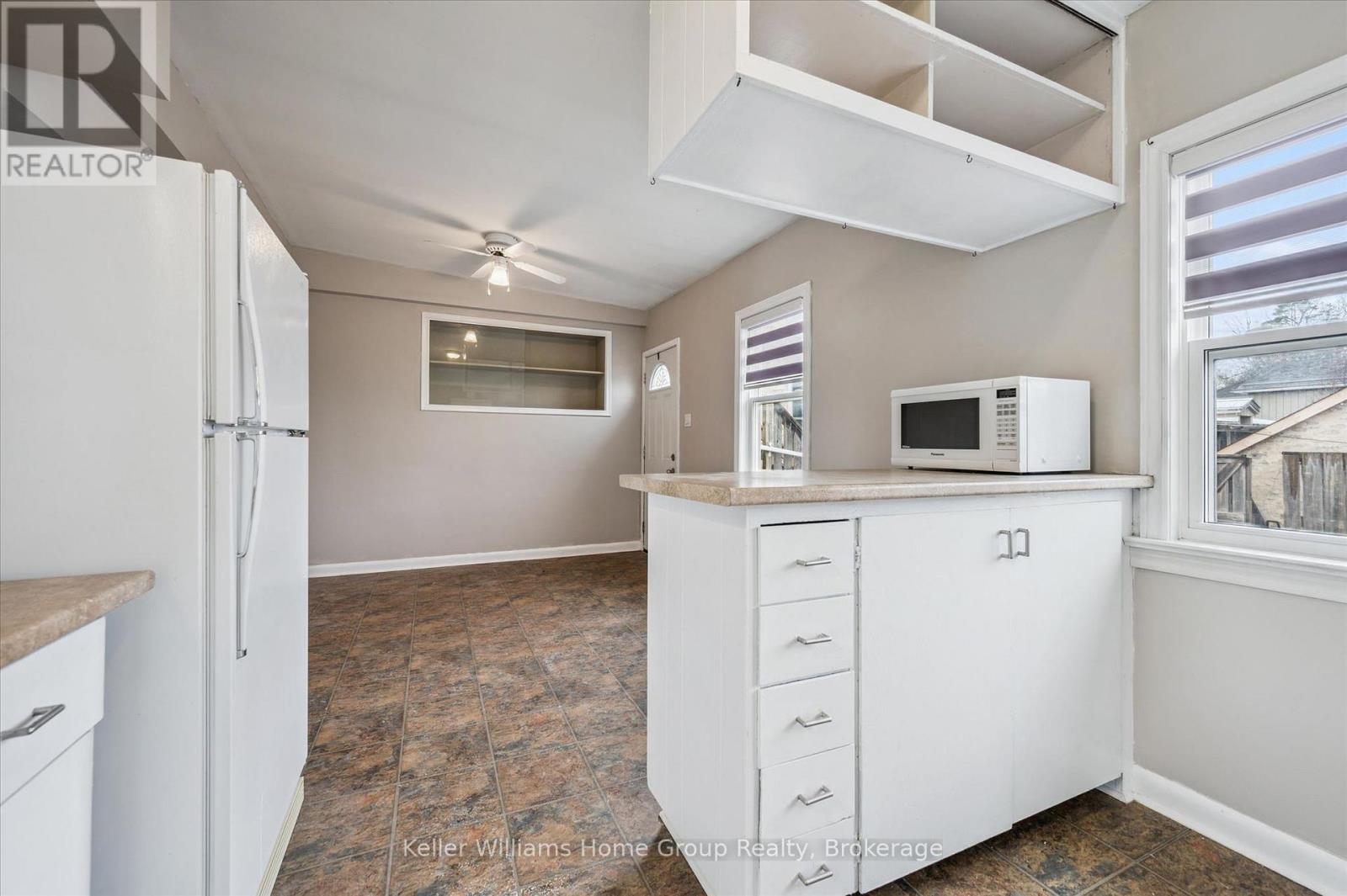 209 St. Andrew Street W, Centre Wellington (Fergus), Ontario  N1M 3N8 - Photo 6 - X13029576