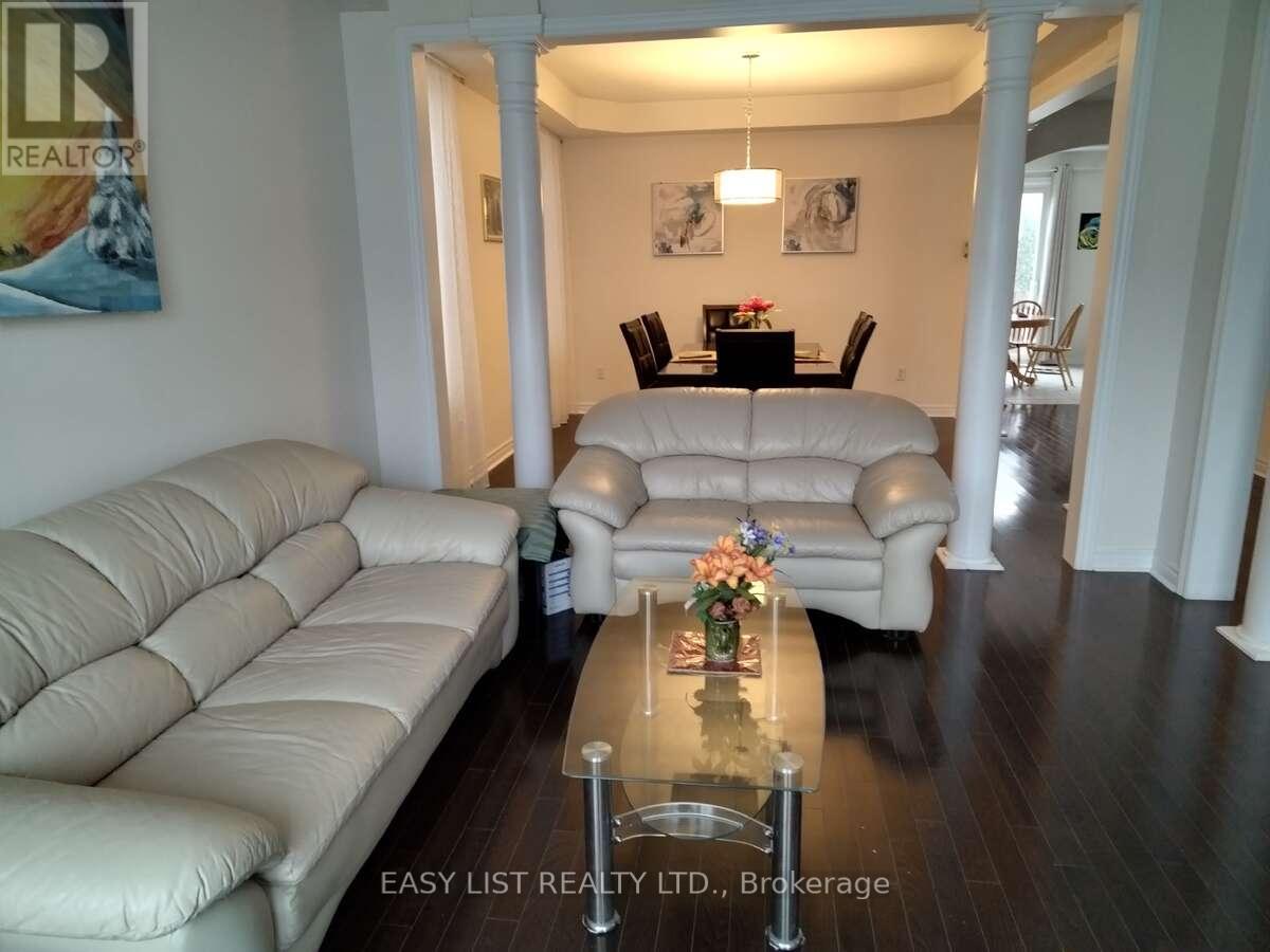 16 Grovewood Street, Richmond Hill, Ontario  L4E 4X4 - Photo 17 - N13112878
