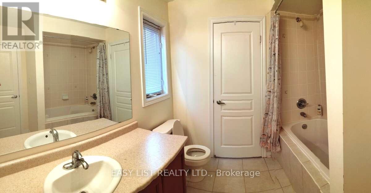 16 Grovewood Street, Richmond Hill, Ontario  L4E 4X4 - Photo 25 - N13112878