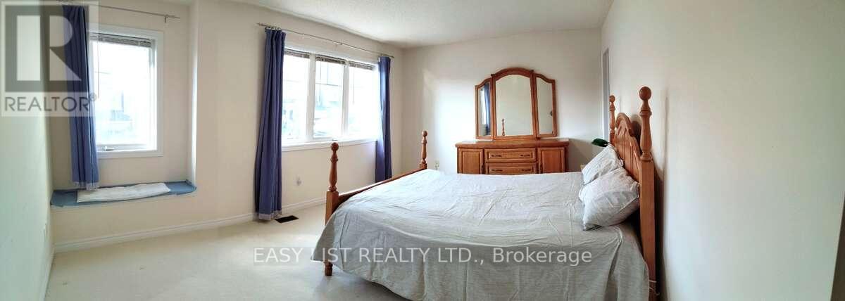 16 Grovewood Street, Richmond Hill, Ontario  L4E 4X4 - Photo 6 - N13112878