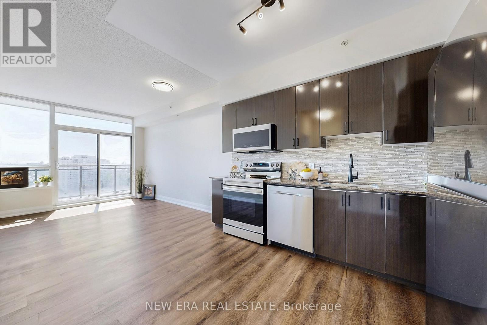1206 - 75 North Park Road, Vaughan, Ontario  L4J 0H8 - Photo 7 - N13112984