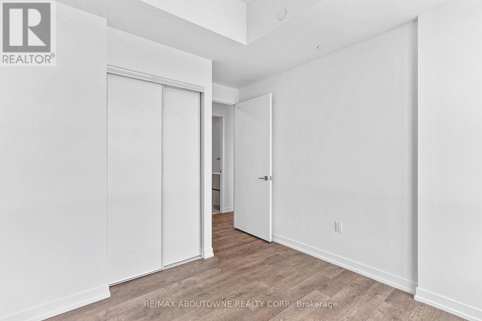 806 - 251 Masonry Way, Mississauga, Ontario  L5H 0B2 - Photo 14 - W13112852