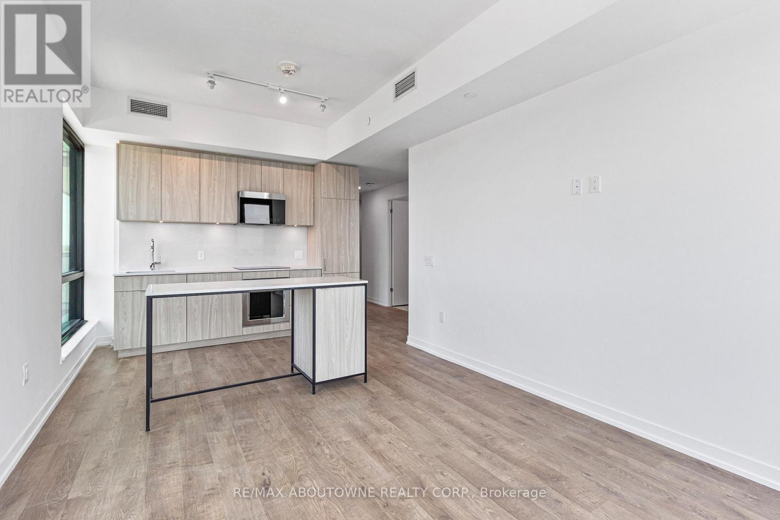 806 - 251 Masonry Way, Mississauga, Ontario  L5H 0B2 - Photo 23 - W13112852