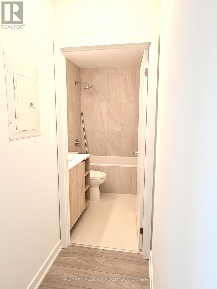 1007 The Queensway Avenue, Toronto, Ontario  M8Z 0H4 - Photo 14 - W13112856