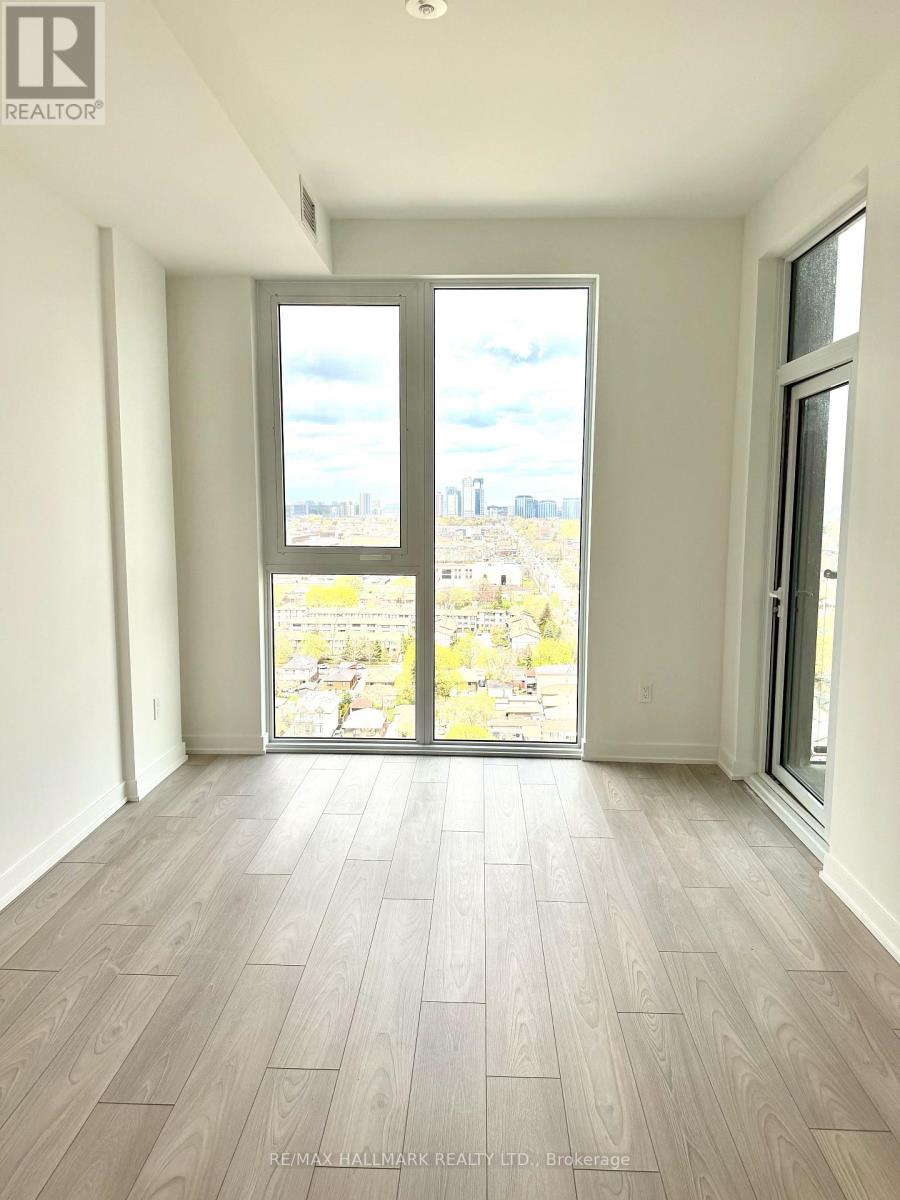 1007 The Queensway Avenue, Toronto, Ontario  M8Z 0H4 - Photo 6 - W13112856