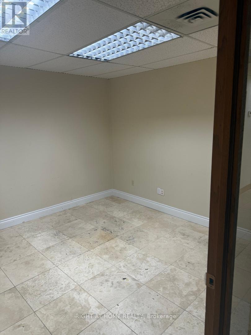 Lower - 4304 Village Centre Court, Mississauga, Ontario  L4Z 1S2 - Photo 10 - W13112892