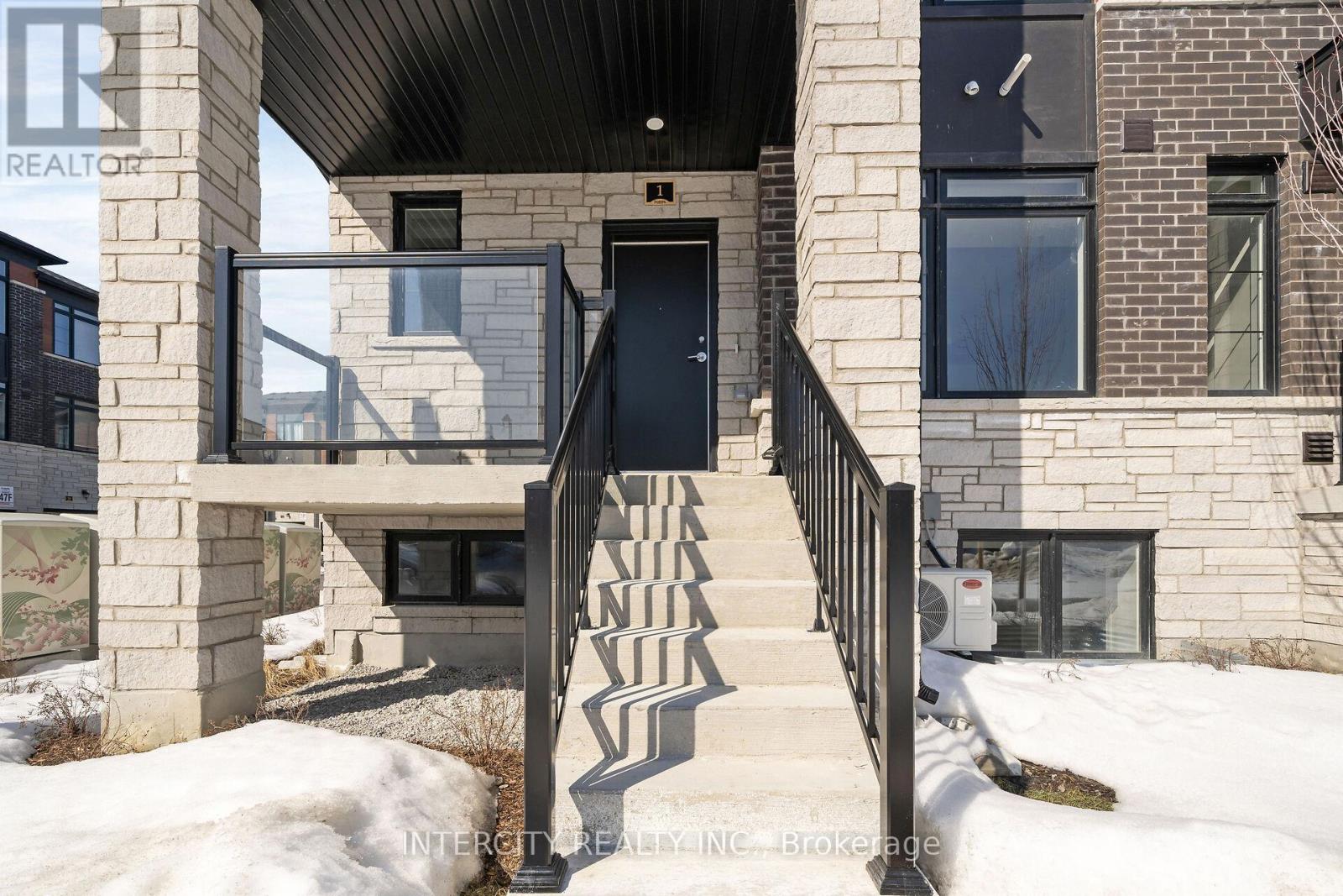 43f - 1 Vibrant Way, Caledon, Ontario  L7C 1Z9 - Photo 2 - W13113004