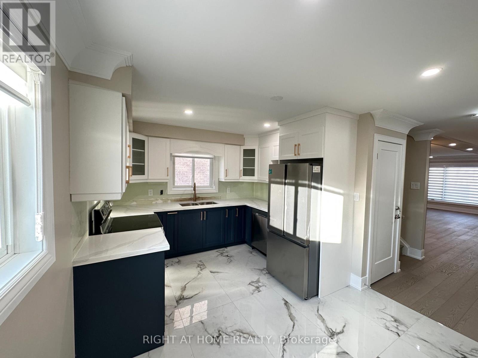 128 Twenty Second Street, Toronto, Ontario  M8V 3M4 - Photo 10 - W13113008