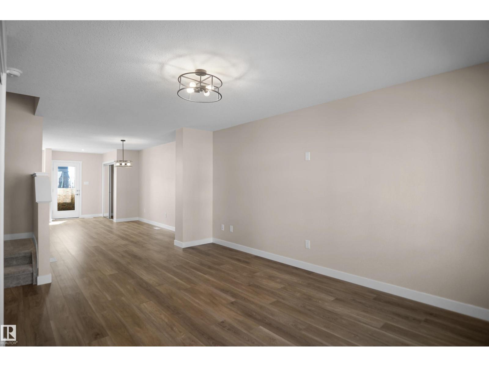 19447 22 Av NW, Edmonton, Alberta  T6M 3J3 - Photo 6 - E4473957